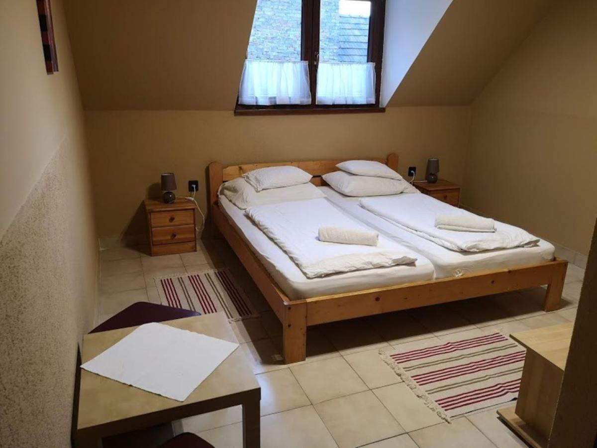Szekely Vendeghaz Otel Estergon Dış mekan fotoğraf