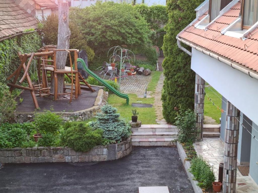 Szekely Vendeghaz Otel Estergon Dış mekan fotoğraf