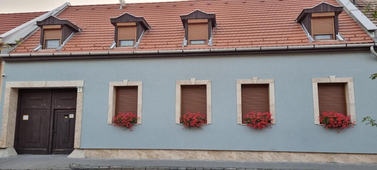 Szekely Vendeghaz Otel Estergon Dış mekan fotoğraf
